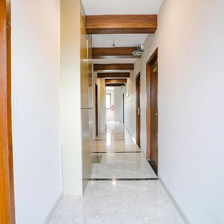 Fabhotel Swaraj Shirgaon  Bagian luar foto